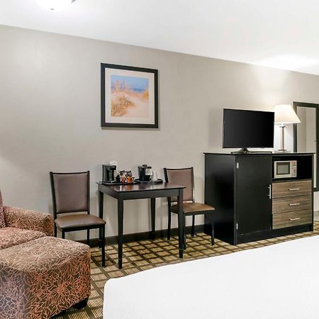 Best Western Beacon Inn Grand Haven Eksteriør billede