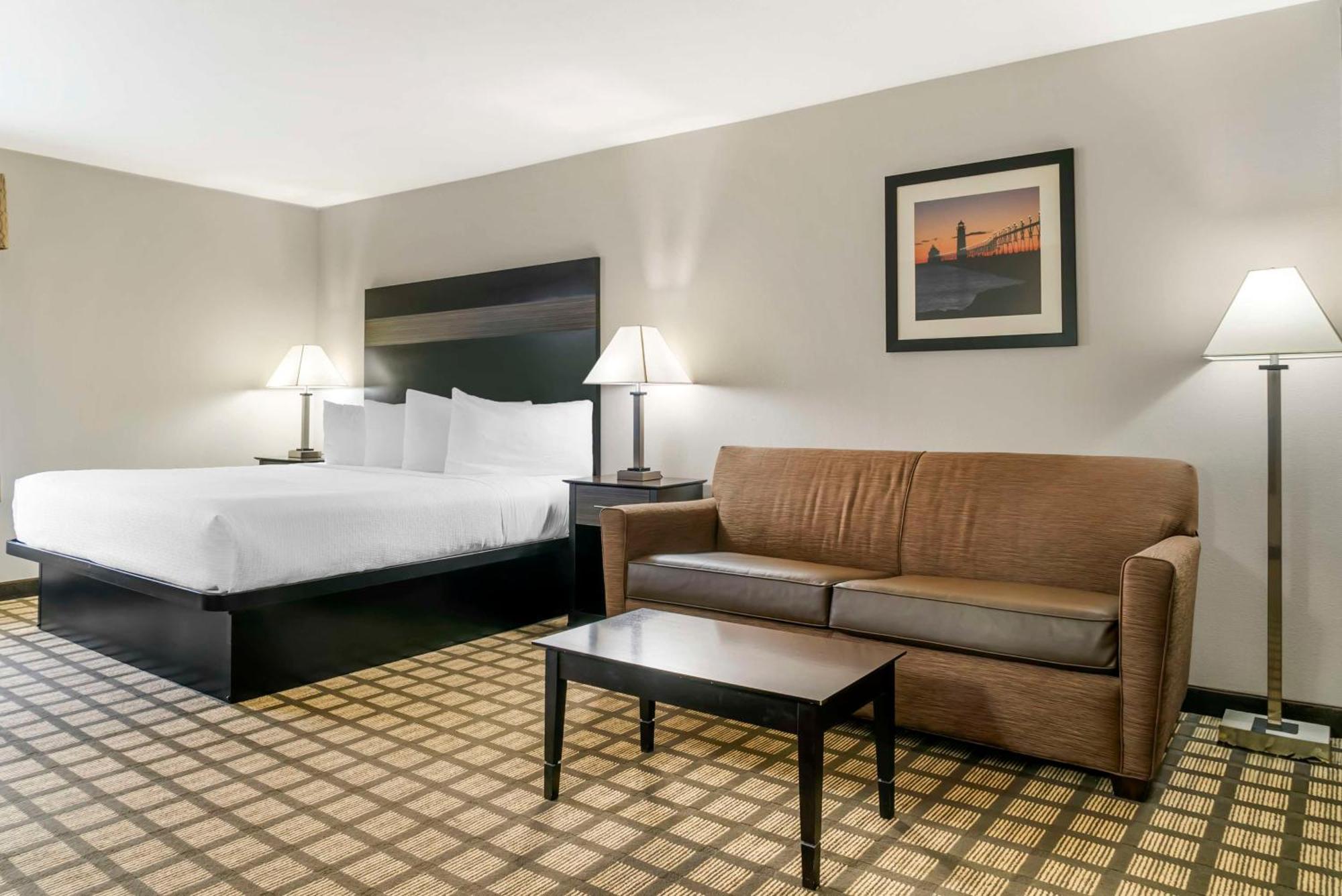Best Western Beacon Inn Grand Haven Eksteriør billede